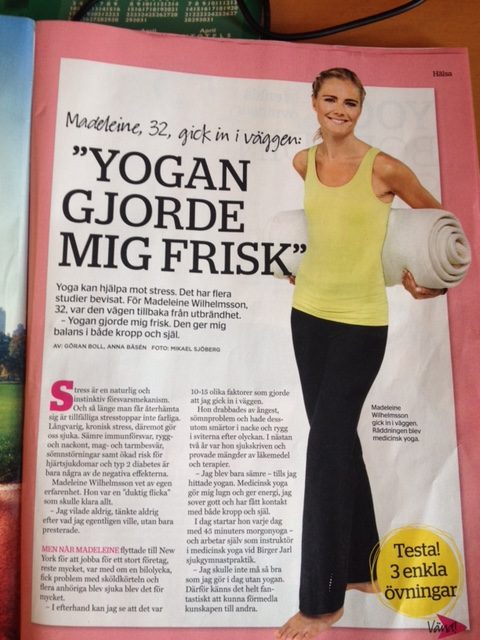 YogaManas Madeleine Wilhelmsson visar MediYoga i Expressen