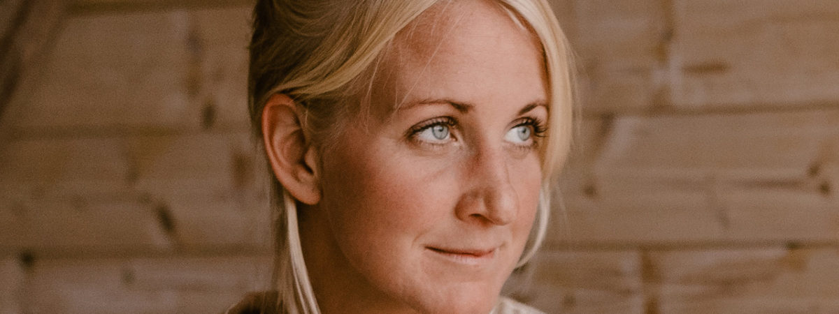 Martina Törnvall Yogalärare på YogaMana Martina Törnvall Yogalärare på YogaMana