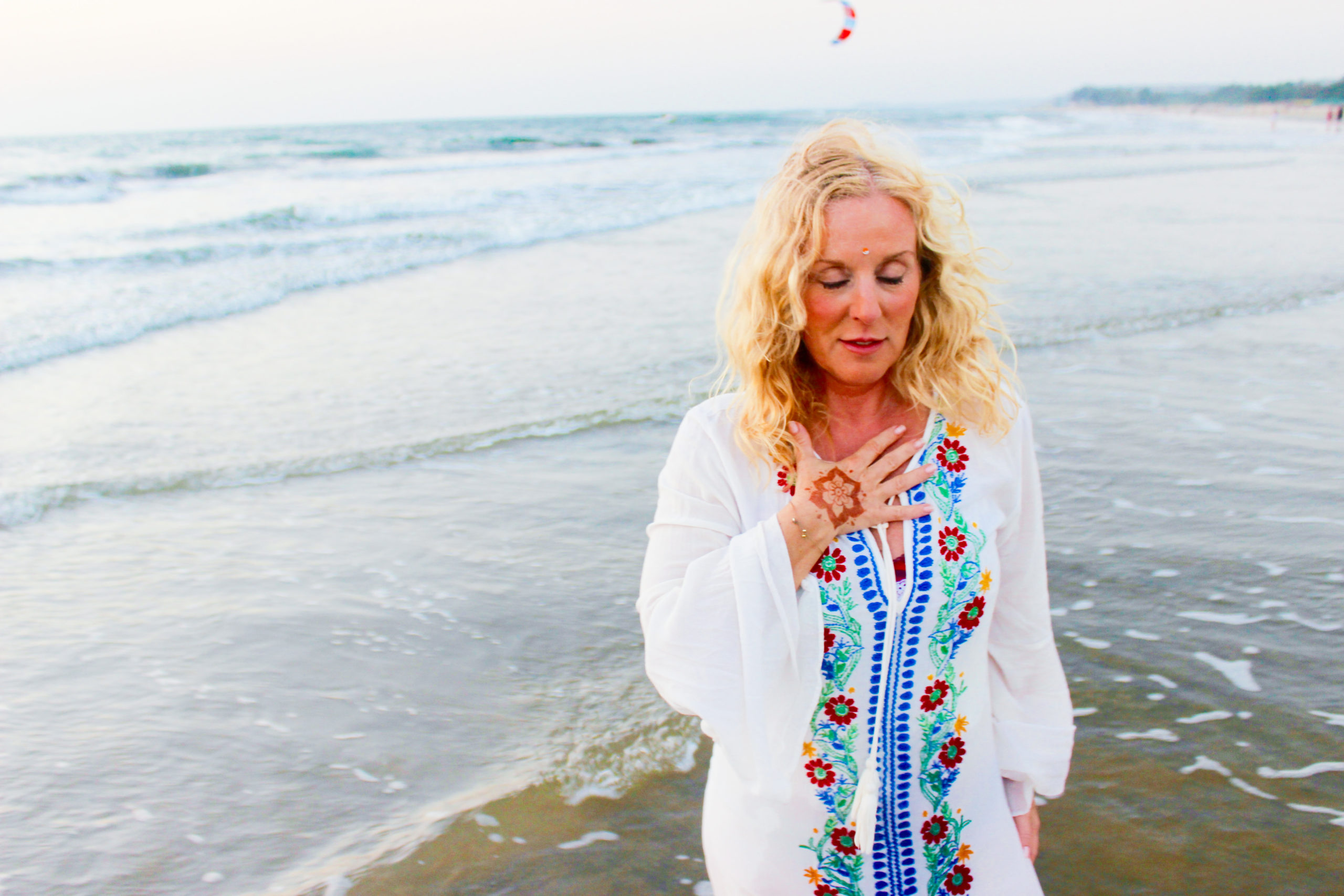 Yogini Yoga på YogaMana med Lou Åberg